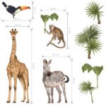 Wandaufkleber Safari mit einem Zebra, Giraffe, Tucan, einen Affen und sämtlichen Pflanzen mit Grössen angezeigt